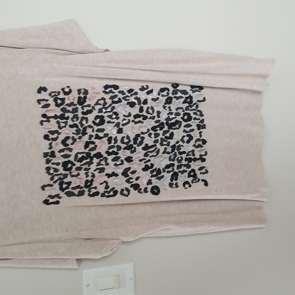 Apt 9 Women's oversized tee sz XXL leopard accent - Picture 4 of 6